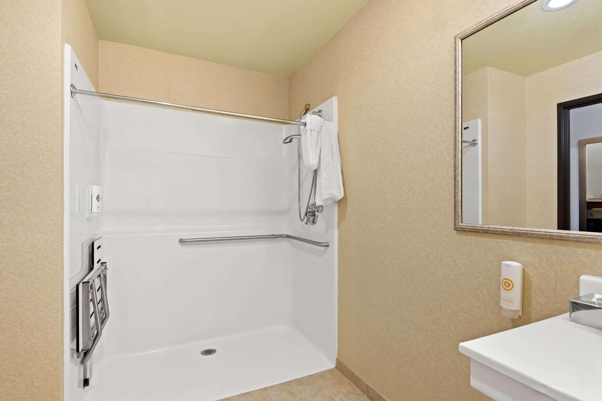 Comfort Inn & Suites Creswell Dış mekan fotoğraf
